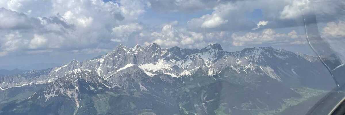 Flugwegposition um 13:49:19: Aufgenommen in der Nähe von Gemeinde Radstadt, Österreich in 2474 Meter